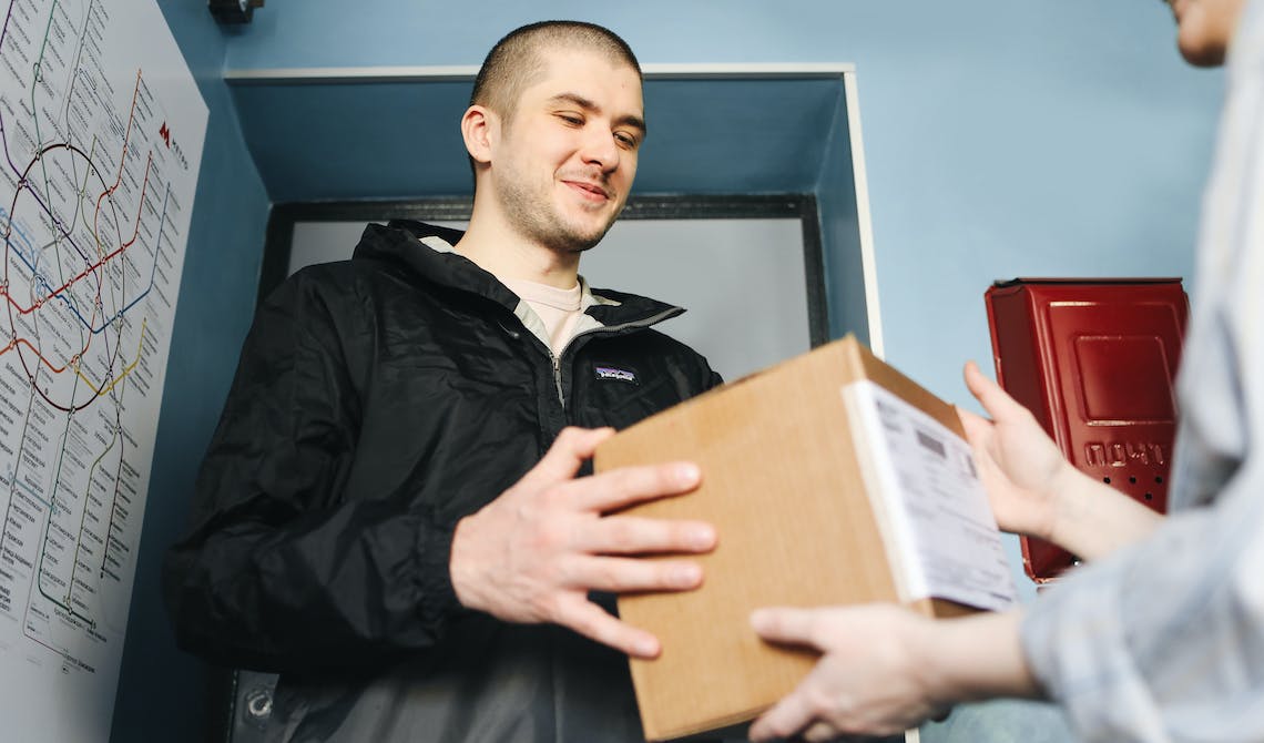 can you send ups from post office