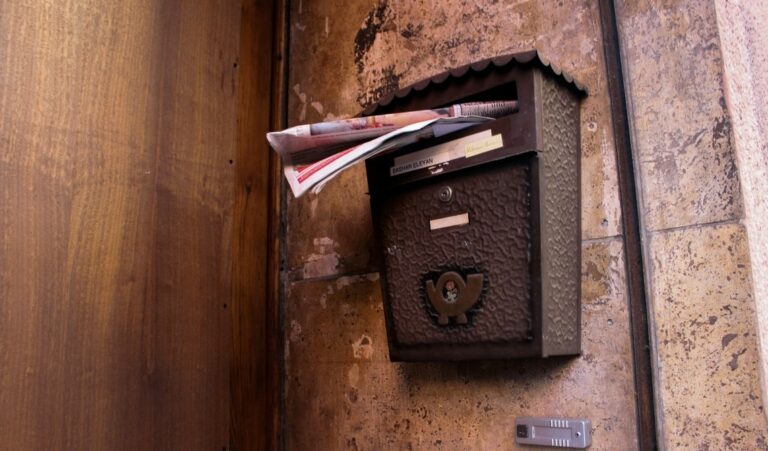 can you send fedex to a post office box
